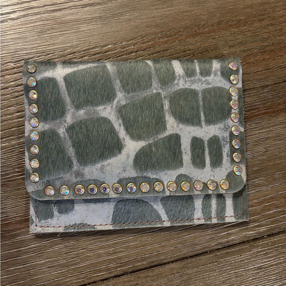 New Keep It Gypsy wallet!! ✨ashy blue/gray color BEAUTIFUL